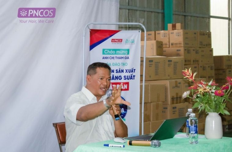Chuyên gia giảng dạy và hướng dẫn chi tiết cho đội ngũ PNCOS