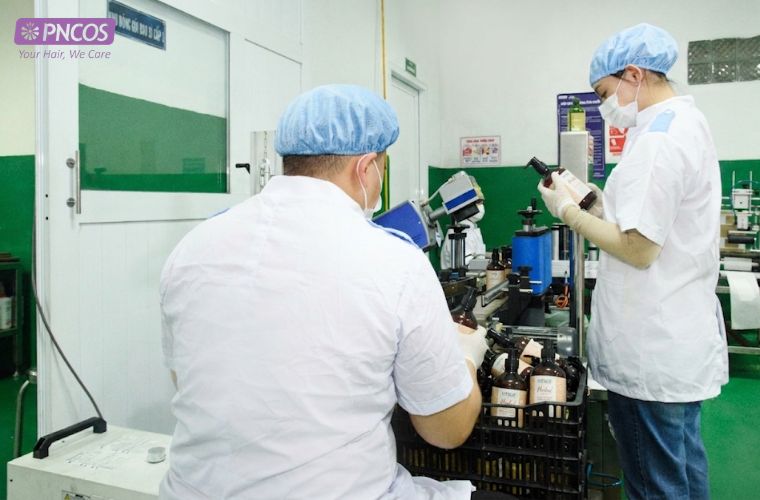 PNCOS là một trong những đơn vị gia công dầu gội thảo mộc uy tín tại TP.HCM