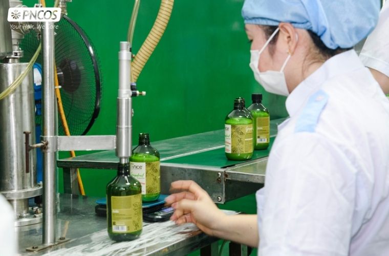 Gia công dầu gội là sản phẩm được ưa chuộng tại PNCOS